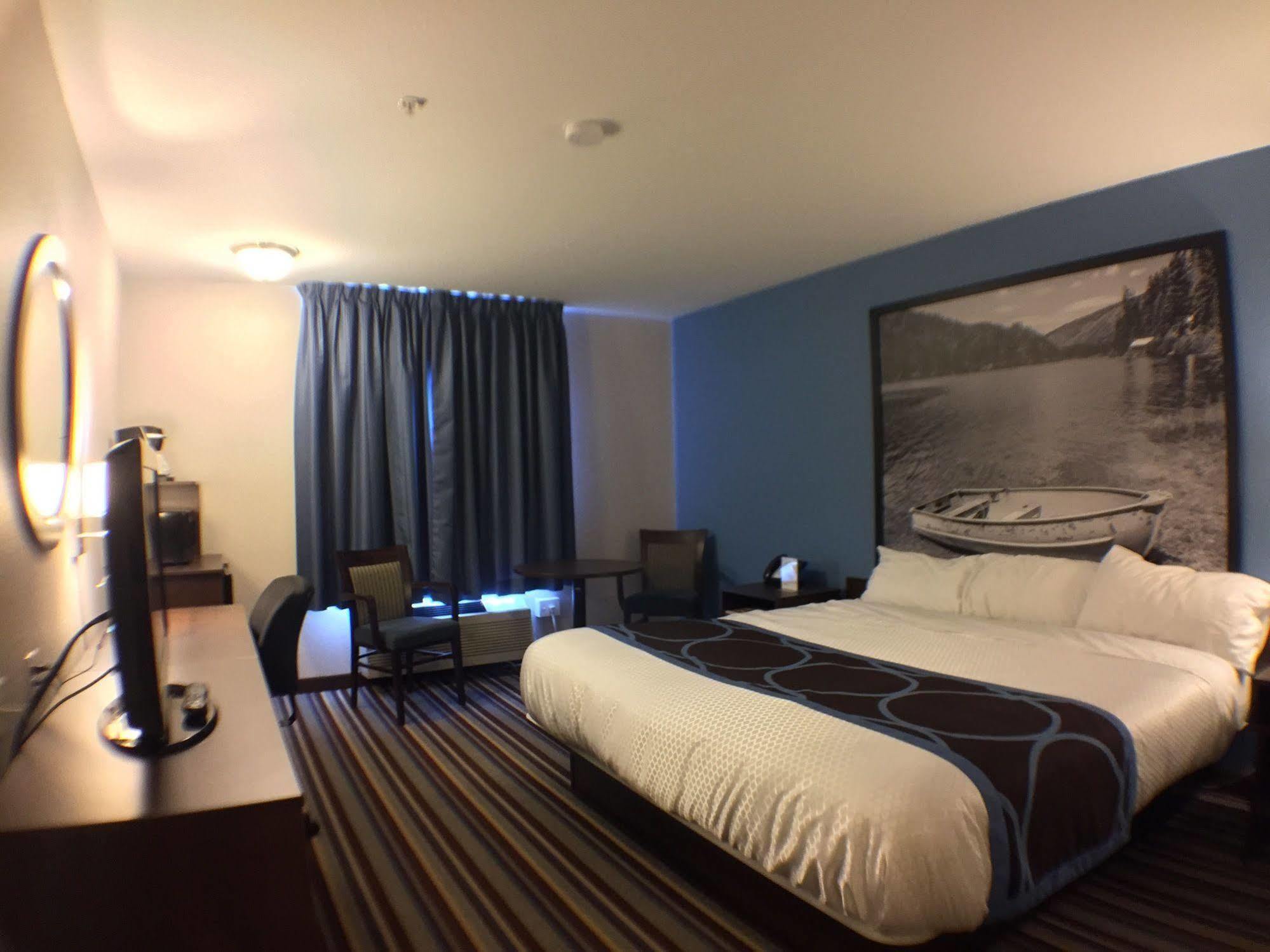 Super 8 By Wyndham Fort Frances Exterior photo